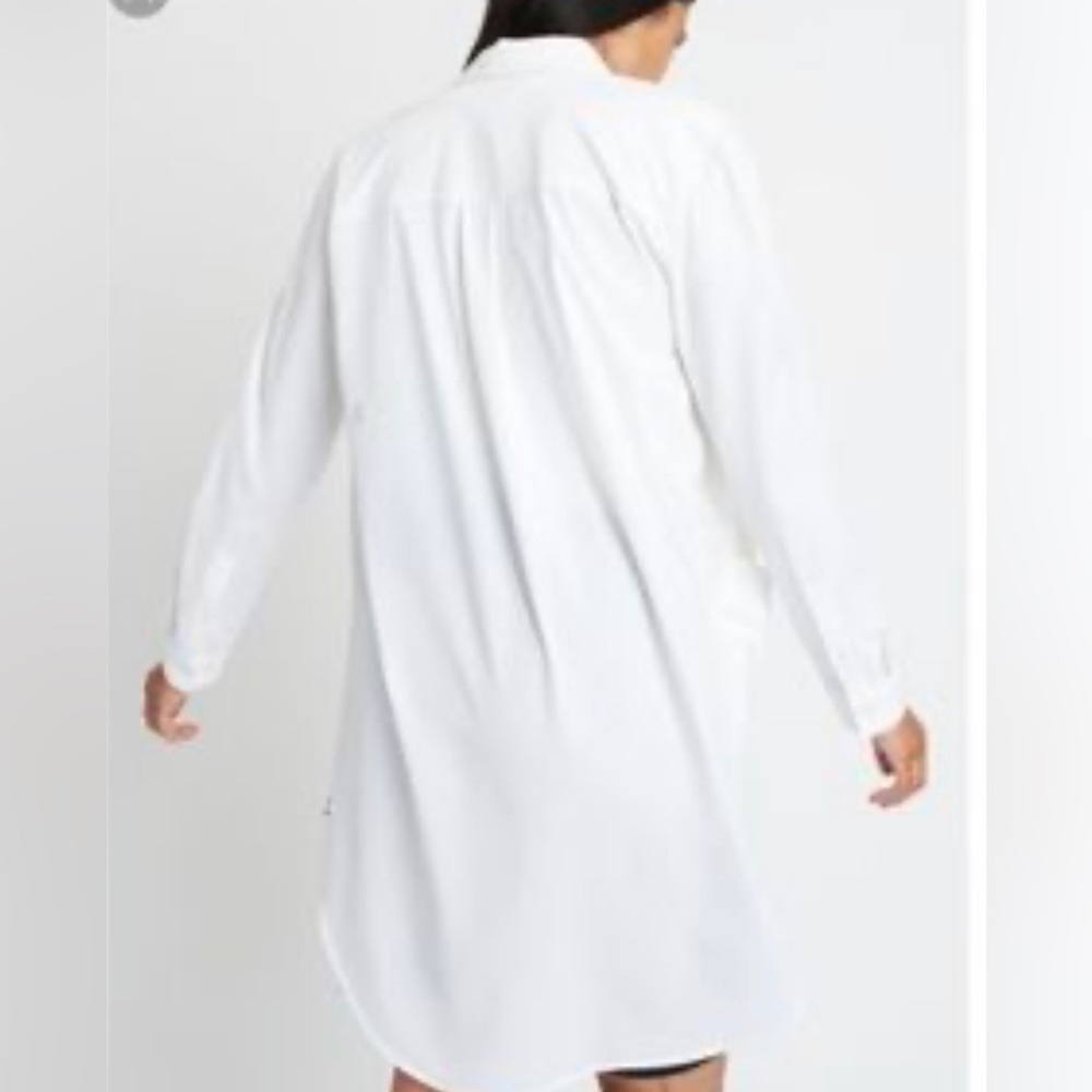 Moving onward dress - Kit & Ace - NWT - XS - White